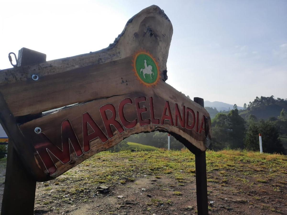 Finca Recreacional Marcelandia سانتا روزا دي كابال المظهر الخارجي الصورة